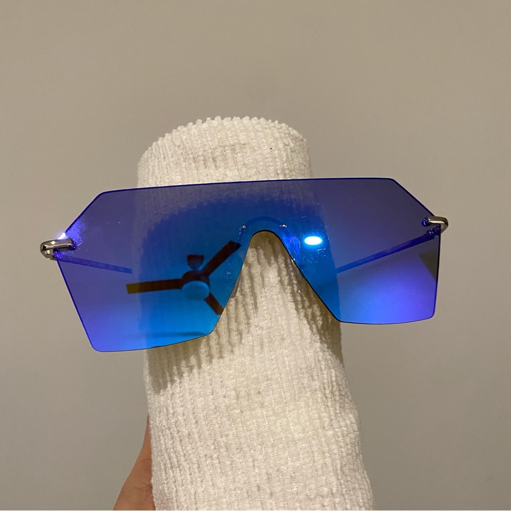 Blue Mirror Frameless Aviator Sunglasses